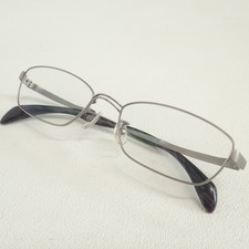大阪心斎橋店にて、フォーナインズ(999.9)の廃番モデルである、スクエアシェイプ、メガネフレーム/眼鏡(S-57T、度入りレンズ)を高価買取いたしました。　状態は通常使用感のお品物です。