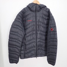 マムートの1010-18460 Broad Peak IS Hooded Jacket ダウンジャケットを買取させていただきました。宅配買取センター状態は綺麗な状態の中古美品です。