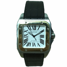 広尾店で、カルティエのSS×YGコンビのW20107X7のサントス100というモデルのMMサイズの自動巻き時計を買取ました。状態は若干の使用感がある中古品です。