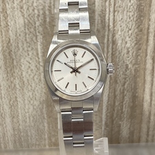 銀座本店で、ロレックスのref.76080のオイスターパーペチュアル レディース自動巻き腕時計を買取いたしました。状態は通常使用感があるお品物です。