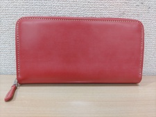 新宿店で、ホワイトハウスコックスの品番S2622-6・ブライドルレザー長財布を買取しました。状態は未使用品です。