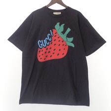 浜松入野店で、グッチの19年製の品番が565806のストロベリープリントTシャツを買取しました。状態は使用感が少なく綺麗なお品物です。