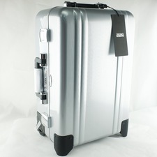 ゼロハリバートン ZRF20-SI 8054209 Classic CARRY ON 2 WHEEL TRAVEL CASE スーツケース 買取実績です。