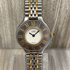 銀座本店で、カルティエのマスト21というモデルのヴァンティアンというラインのクォーツ時計を買取ました。状態は目立つ傷、汚れ、使用感のある中古品です。
