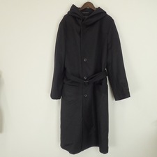 新宿店で、ヨウジヤマモトの品番HR-C03-142・ビーバー・4ボタン・シングルフーデッドコートを買取しました。状態は綺麗な状態の中古美品です。