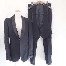大阪心斎橋店の出張買取にて、ジョンローレンスサリバンのタキシード、1Bシングル3Pスーツ(ブラック、JLS-01-05/06/07)を高価買取いたしました。状態は通常使用感のお品物です。