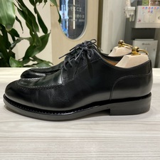 渋谷店で、ジャランスリワヤの革靴(98490 カーフ ダイナイトソール Uチップ)を買取ました。状態は若干の使用感がある中古品です。