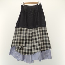 大阪心斎橋店で、エンフォルドのレイヤードデザインロングスカート（300CA331-2950）を買取しました。状態は若干の使用感がある中古品です。