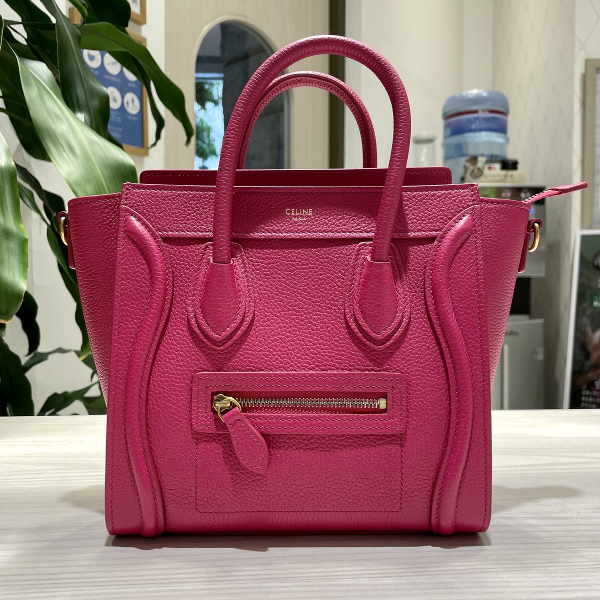 セリーヌのピンク ドラムドカーフスキン ラゲージナノ 2WAYバッグの買取実績です。