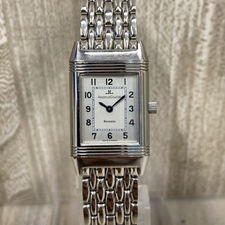 銀座本店で、ジャガールクルトのQ2508110、レベルソクラシック手巻き腕時計を買取いたしました。状態は通常使用感がある中古のお品物です。