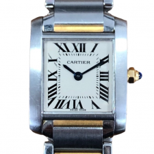 大阪心斎橋店の出張買取にて、カルティエのゴールドとステンレスが使用されたクオーツ時計である、タンクフランセーズSM・2384を高価買取いたしました。状態は使用感が強いお品物です。