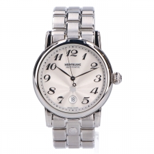 広尾店で、モンブランのマイスターシュテックの自動巻き腕時計、7068をお買取しました。状態は若干の使用感がある中古品です。