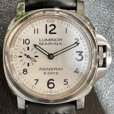渋谷店で、パネライの腕時計、PAM00563、ルミノールマリーナ8デイズを買取ました。状態は若干の使用感がある中古品です。