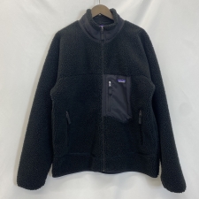 浜松入野店で、パタゴニアのブラックのレトロXのボアジャケット、23056FA19を買取ました。状態は若干の使用感がある中古品です。