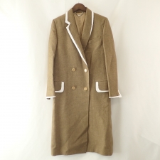 渋谷店で、フェンディ、品番FF8002A8GDのチェスターコートを買取ました。状態は綺麗な状態の中古美品です。