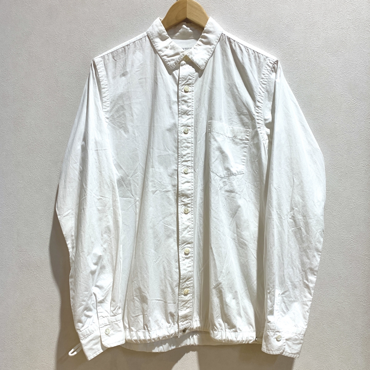 サカイのホワイト ドローストリングシャツ SCM-012の買取実績です。