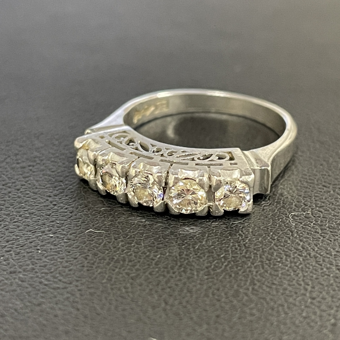 プラチナのPt900 0.62ct ダイヤモンドリングの買取実績です。