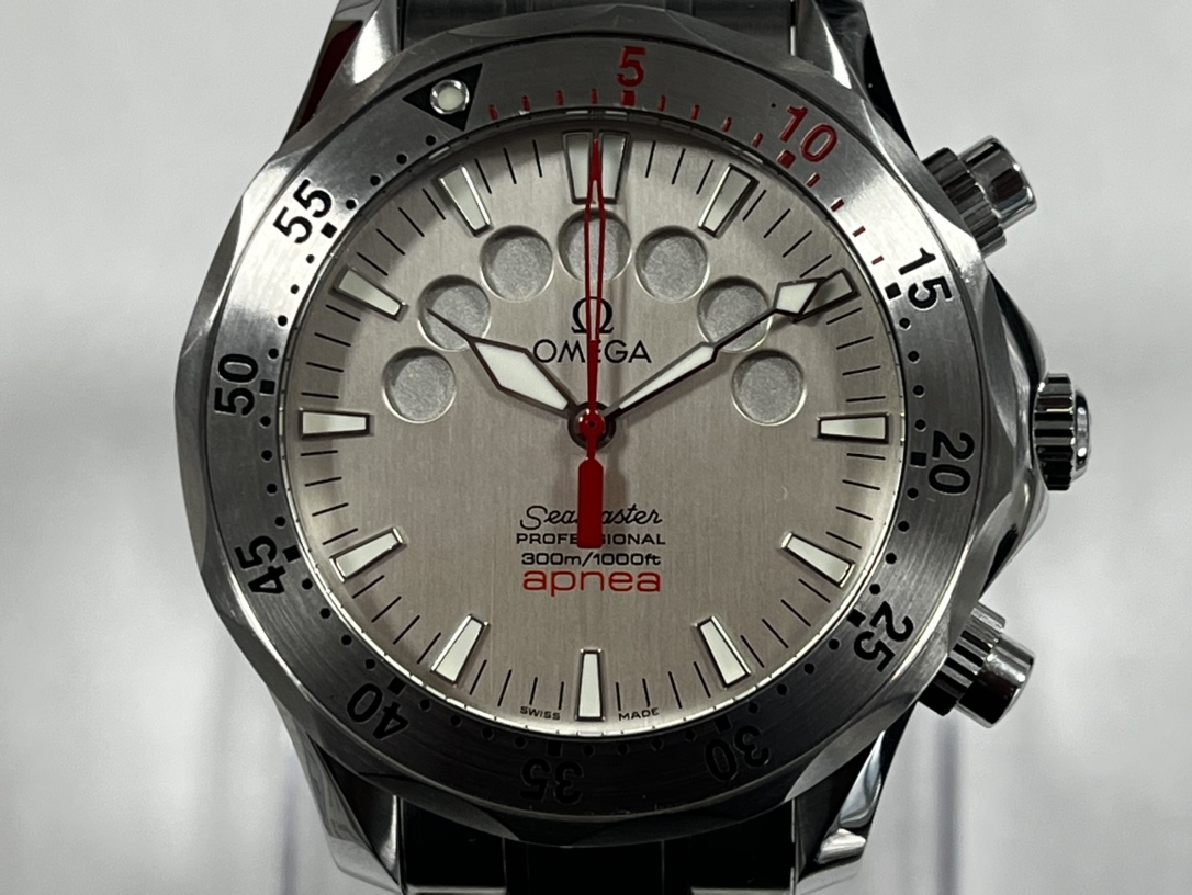 オメガの2595.30.00 シーマスター アプネア 白文字盤 キャリバー3601 SS 自動巻き時計の買取実績です。