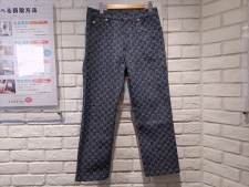 新宿店でグッチの649092、Eco washed GG denim trousersというデニムパンツを買取させていただきました。状態は綺麗な状態の中古美品です。