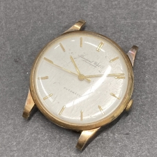 銀座本店で、IWCの18金ケースcal.853を搭載している手巻き腕時計オールドインターを買取いたしました。状態は目立つ傷、汚れ、使用感のある中古品です。