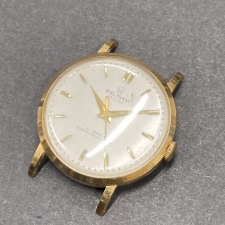 銀座本店で、ウォルサムのK18素材の1506/1507の手巻き腕時計を買取いたしました。状態は若干の使用感がある中古品です。