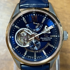 心斎橋店で、オリエントスターの2000本限定の自動巻き時計、モダンスケルトン（RE-AV0111L）を買取しました。状態は綺麗な状態の中古美品です。