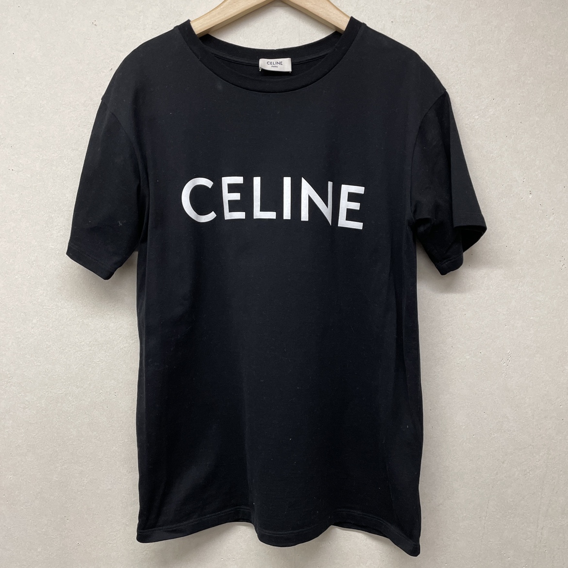 セリーヌの2X764671Q ブラック ロゴプリント ルーズTシャツの買取実績です。