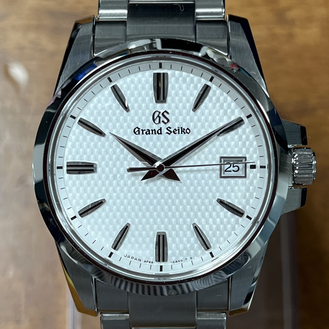 グランドセイコーのSBGX253 白文字盤 クオーツ時計の買取実績です。
