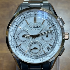 心斎橋店で、シチズンのGPSソーラー時計、エクシードCC9054‐52Aを買取ました。状態は綺麗な状態の中古美品です。