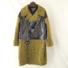 渋谷店は、ジュンヤワタナベのコート、2020秋冬物のドッキングウールコートを買取ました。状態は綺麗な状態の中古美品です。