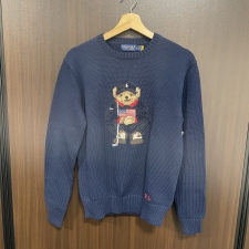 心斎橋店で、ポロゴルフラルフローレンのポロベアデザインのニットセーターを買取しました。状態は数回使用程度の新品同様品です。
