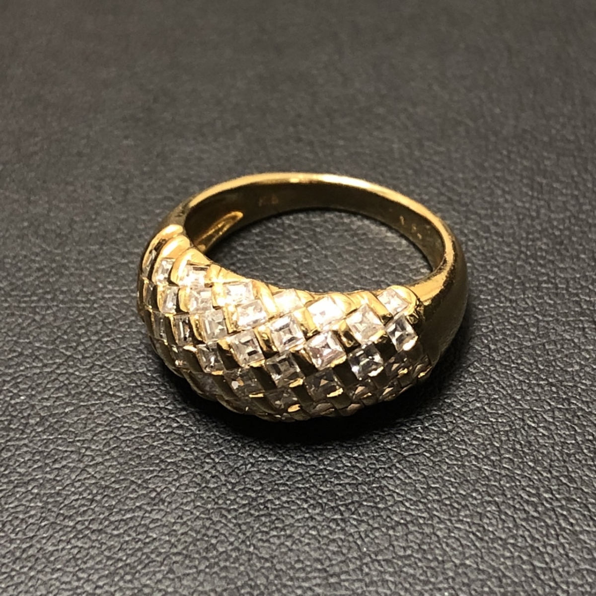 ダイヤモンドのK18イエローゴールド 1.84ctスクエアカットダイヤモンド リング・指輪の買取実績です。