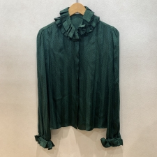 浜松入野店でサンローランパリのグリーンでシルク素材のラファルドシャツ、633387を買取しました。状態は綺麗な状態の中古美品です。