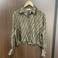 心斎橋店で、フェンディの2020年製のズッカ柄シルクシャツを買取しました。状態は綺麗な状態の中古美品です。