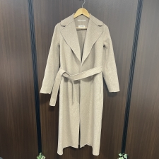 心斎橋店の出張買取で、エスマックスマーラのクチートアマーノ（手縫い仕上げ）のダブルフェイスベルテッドコートを買取しました。状態は綺麗な状態の中古美品です。