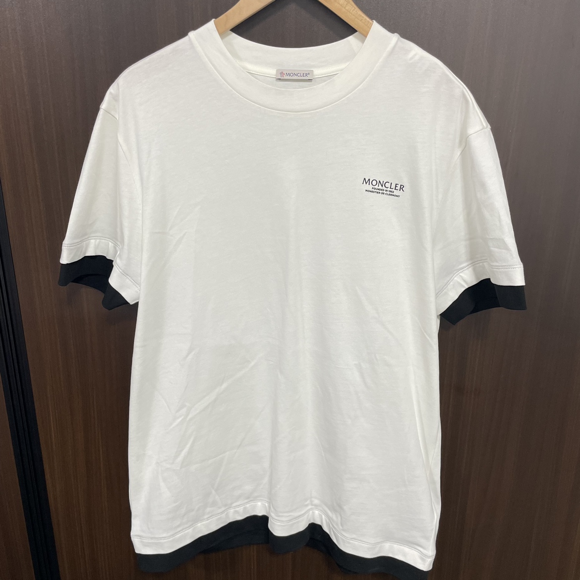 モンクレールの2021SS H10918C00017 ロゴプリント Tシャツの買取実績です。