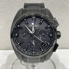 浜松入野店で、セイコーアストロンのグローバルラインでソーラー電波の腕時計、SBXC069を買取ました。状態は若干の使用感がある中古品です。