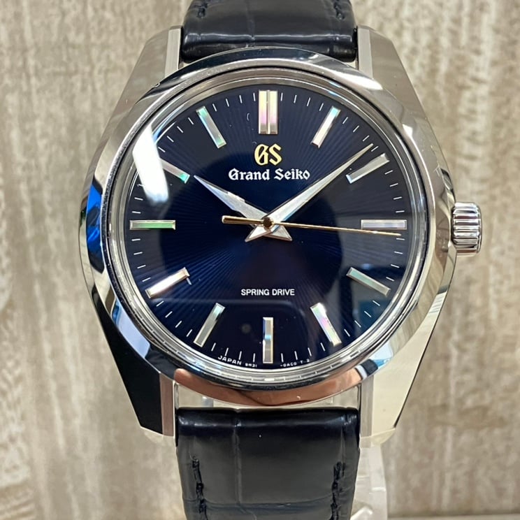 グランドセイコーの44GS 55周年記念限定モデル 自動巻き腕時計 SBGY009 月天心の買取実績です。