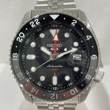 浜松入野店で、セイコーのブラック文字盤の5スポーツで自動巻の腕時計、ssk001k1を買取ました。状態は未使用品です。