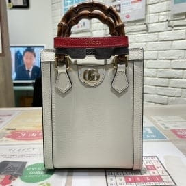 買取実績：ホワイト 739079 ダイアナ ミニトートバッグ
