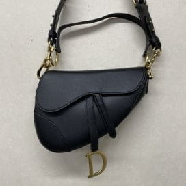 買取実績：M0446CBAA ブラック レザー サドルバッグ