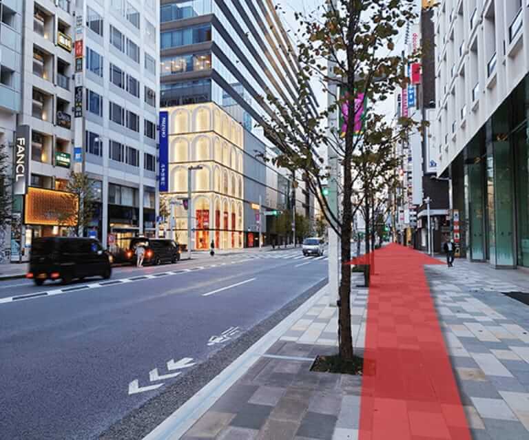 銀座駅 A2番出口をでてまっすぐ直進し、交差点を渡ってください。