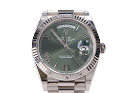 ロレックス 228239 750WG ランダム フルーテッドベゼル デイデイト 40 自動巻き 腕時計の注目の高価買取実績です。