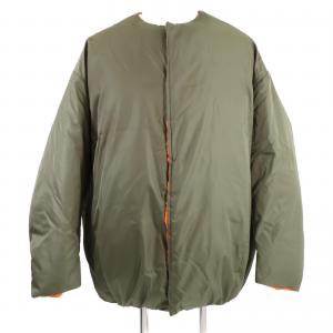 プラダ カーキ Re-Nylon リバーシブルダウンジャケット 最新の買取相場ご紹介