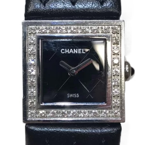 シャネルH0500マトラッセダイヤベゼル腕時計買取相場例です。