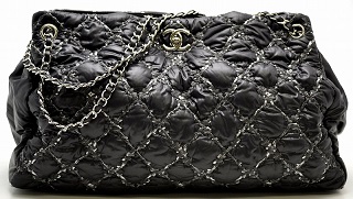 シャネル パリビザンス ココマークターンロック ショルダーチェーンバッグ 美品 付属品有の買取強化例です。