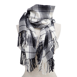タカヒロミヤシタザソロイスト fringe scarf 買取相場例です