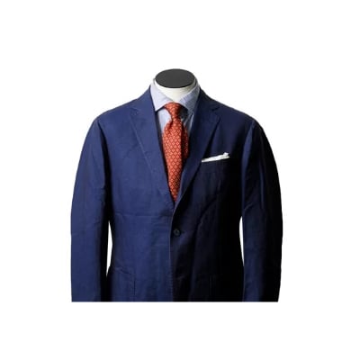 メンズスーツの買取を強化しております。