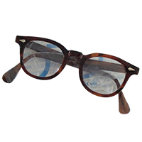 タートオプティカル ARNEL アンバー 1950-1960年製 セルフレーム 眼鏡 買取相場例です