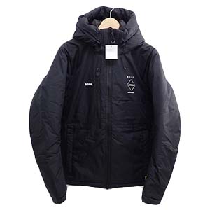 FCRB TOUR PADDED PARKA フーディジャケット 買取相場例です